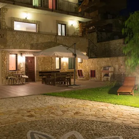 La Casa Di Attilio Nocleg ze śniadaniem *